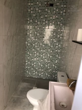 Imagem Casa de Condomínio à venda no Jardim Melvi, Praia Grande!