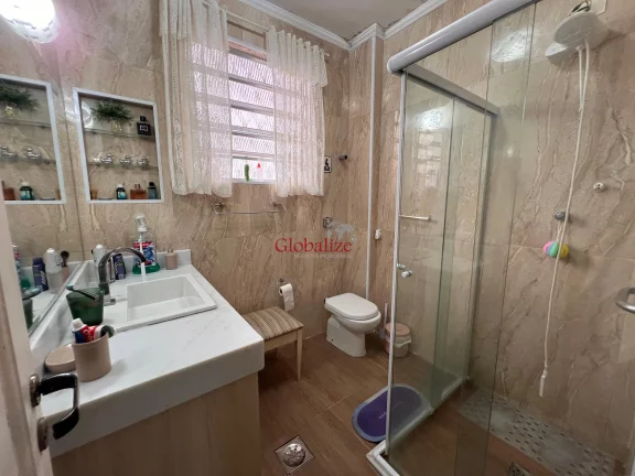 Imagem Sobrado à Venda com 3 dormitórios e 1 vaga no bairro Encruzilhada em Santos por R$ 910.000,00