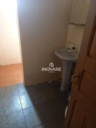 Imagem Casa com 3 dormitórios à venda por R$ 200.000,00 - Setor Central - Itumbiara/GO