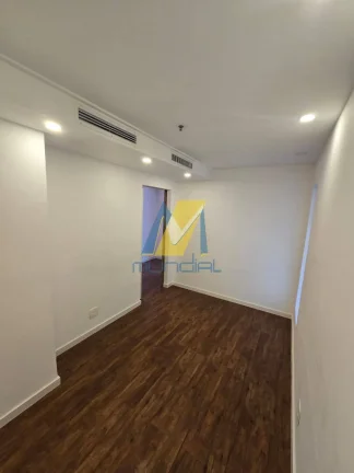 Imagem Conjunto comercial pronto para uso no 11º andar, ideal para escritórios