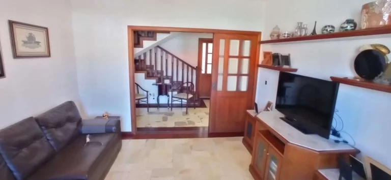 Imagem Casa à Venda com 346 m², 6 Dormitórios, 3 Suítes, Córrego Grande, Florianópolis/SC