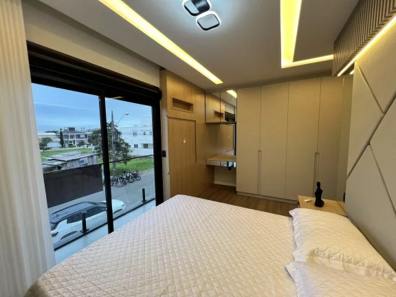 Imagem Casa Alto Padrão para Venda em Florianópolis / SC no bairro Cachoeira do Bom Jesus