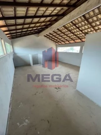 Imagem Casa Triplex com 04 quartos em condomínio fechado - Bairro Interlagos. OPORTUNIDADE!