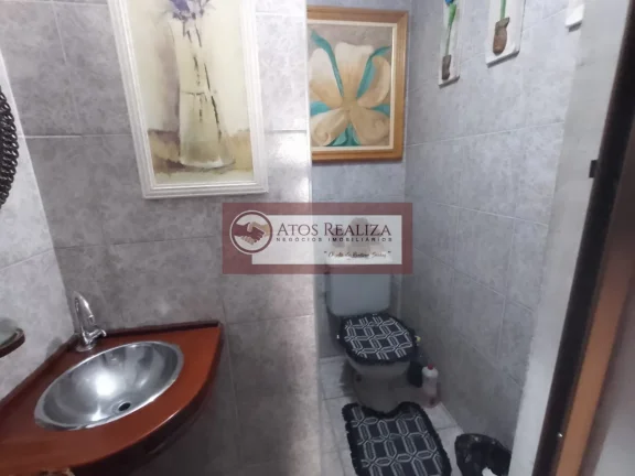 Imagem Procurando um apartamento aconchegante e bem localizado em Socorro - São Paulo? Este imóvel é a escolha perfeita para você! Com uma área útil de 62m², este apartamento conta com 2 dormitórios e 1 banheiro, além de uma série de comodidades que vão tornar a