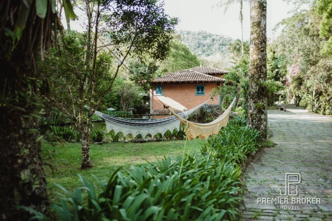 Imagem Casa à venda, 370 m² por R$ 1.700.000,00 - Albuquerque - Teresópolis/RJ