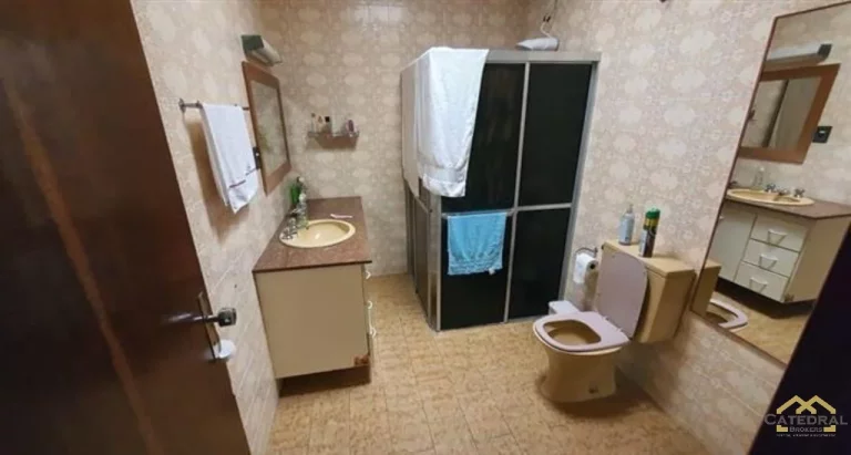 Imagem Casa a venda no Jardim Carpas com 2 quartos e muito espaçosa
