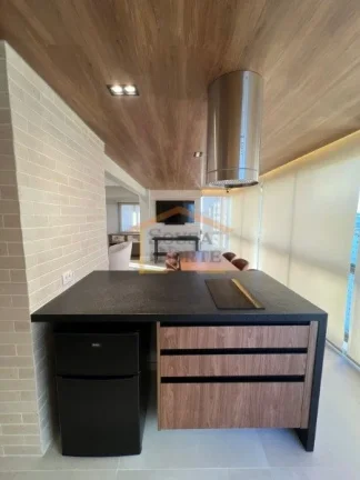Imagem Apartamento 287m², 100% reformado, nunca habitado, mobiliado, andar com vista livre. Possui 3 dormi...