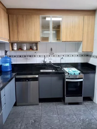 Imagem Apartamento com 56m², mobiliado, sala living com sacada, 02 Dormitórios com armários planejados, ...