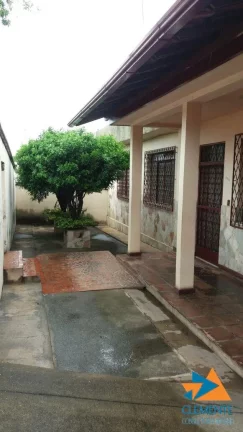 Imagem EXCELENTE CASA PARA FINS COMERCIAIS E RESIDENCIAL