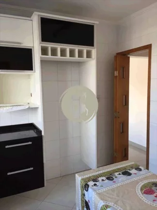 Imagem SALA COM CABEAMENTO DA TV À CABO NET E AR CONDICIONADO INSTALADO 2 DORMITÓRIOS SENDO UMA SUÍTE E ...