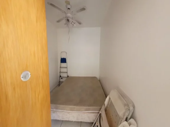Imagem PITANGUEIRAS – UMA QUADRA DA PRAIA, MARAVILHOSO APARTAMENTO TOTALMENTE REFORMADO, GARAGEM NO PRÉDIO, LOCALIZAÇÃO PRIVILEGIADA.