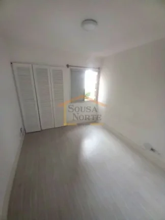 Imagem Apartamento 1 dormitÃ³rio, sala ampla com varanda, cozinha com armÃ¡rios, banheiro com chuveiro a gÃ...