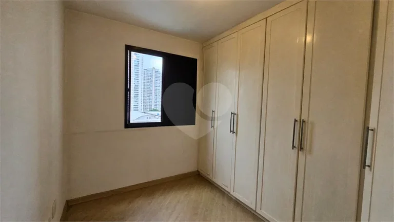 Imagem Apartamento à venda com 3 quartos, sendo 1 suíte, no condomínio Phoenix, São Paulo - SP