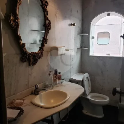 Imagem Casa à venda com 6 quartos, sendo 4 suítes, em Vila Sônia, São Paulo - SP