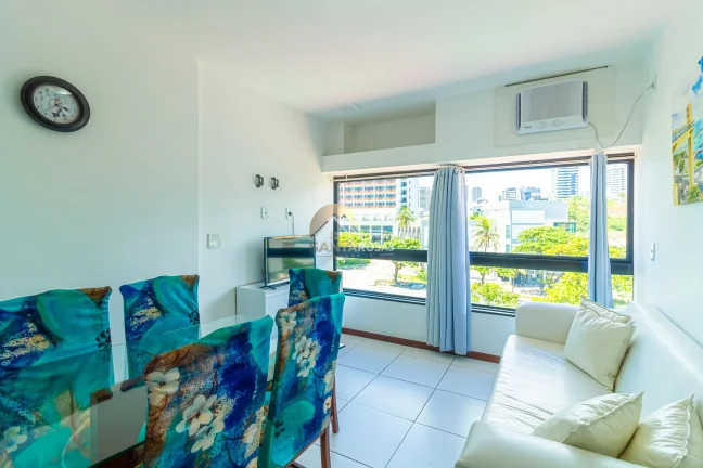 Imagem Ondina Apart Hotel: 75 m², andar alto, nascente, varanda com vista mar, 2 quartos (1 suíte), 1 vaga
