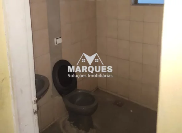Imagem Imovel com 3 casas, terreno de 400m2