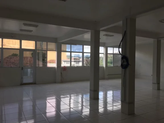 Imagem Casa Residencial/ Comercial de 2 pavimentos e edícula em São Leopoldo próximo ao Shopping