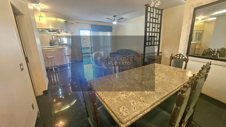 Apartamento mobiliado e reformado à venda no Centro Com 116,59 m²