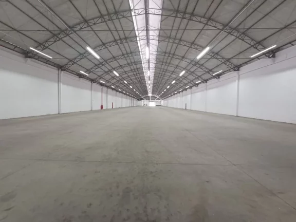 Imagem Galpão para alugar, 4000 m² por R$ 78.500,00/mês - Vila Sol Nascente - Suzano/SP