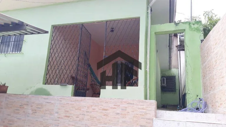 Imagem Casa com 3 Quartos em Dois Unidos, Recife