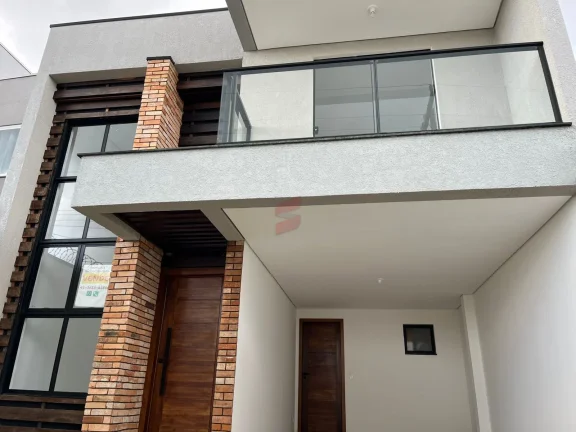 Imagem SOBRADO com 3 dormitórios à venda por R$ 749.000,00 no bairro Alto Tarumã - PINHAIS / PR