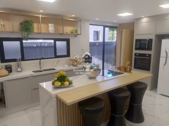 Imagem Casa reformado no Acapulco aceita permuta: 5 Quartos, 3 Suítes, 525m² - Venda ou Locação em Guarujá-SP