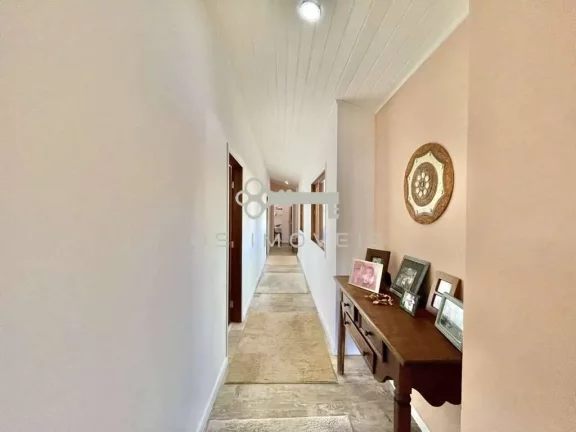 Imagem Casa no Cond Passárgada "D" - TÉRREA, rústica...contemporânea com 03 suítes!