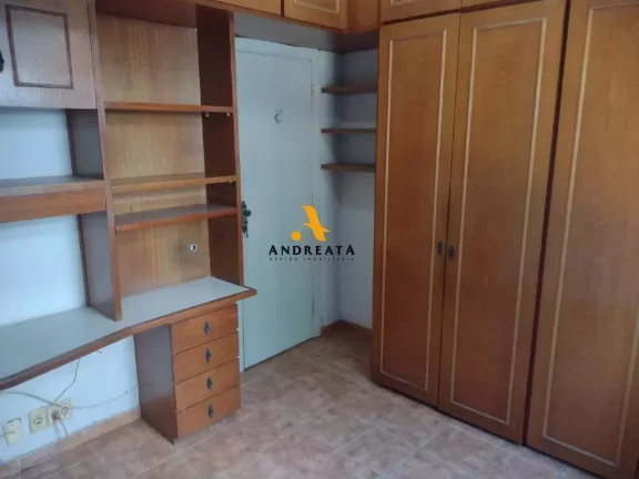 Imagem Gloria - Rua Santo Amaro - Vendo ótimo apto 2 quartos , boa cozinha - localiação privilegiada - R$390.000,00 - Agende uma visita!