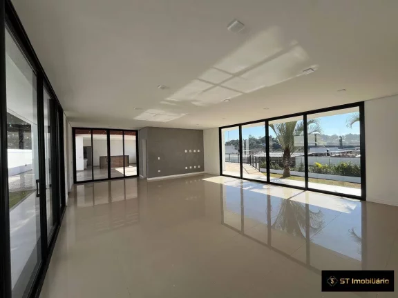 Imagem Casa à Venda em Atibaia c/ 3 Suítes - Condomínio Fechado Recanto Tranquilo!