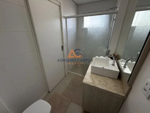 Imagem Apartamento Frente Mar todo mobiliado com 3 suítes e 208m² total na Praia do Gravatá em Navegantes a venda pela Imobiliária Adriano Carpes