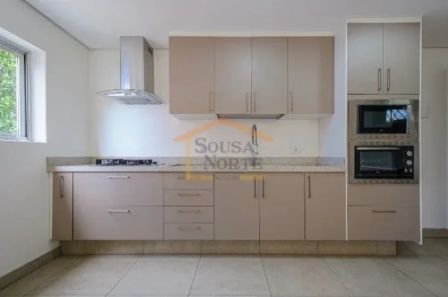 Imagem Sobrado com 175m² de área construída, distribuído em três níveis. Possui 3 dormitórios, sendo...