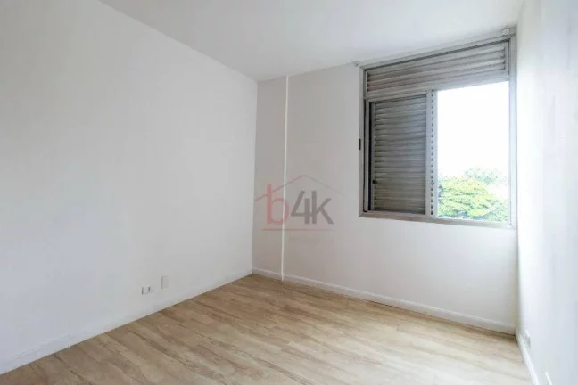 Imagem Apartamento amplo com 3 dormitórios, 107 m² à venda no Campo Belo