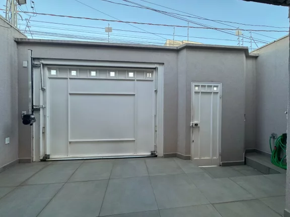 Imagem Casa tipo para venda em Centro com 3 quartos, sendo 3 suítes, 266m2