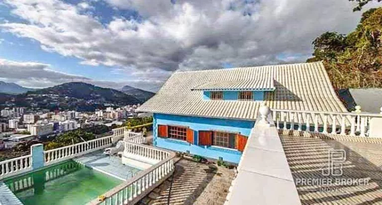 Imagem Casa à venda, 263 m² por R$ 900.000,00 - Fazendinha - Teresópolis/RJ