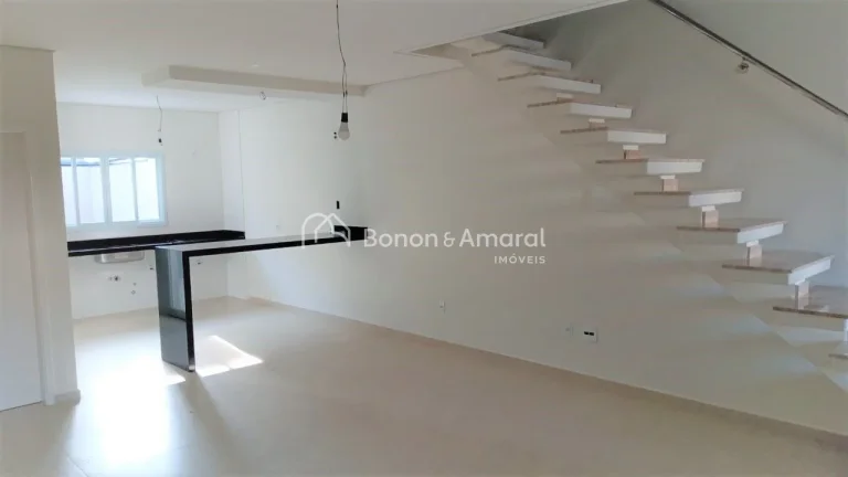 Imagem Casa à venda no Parque Jambeiro, 3 quartos, 1 suíte

Sobrado excelente!
Piso superior com 3 quarto...