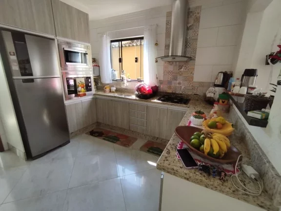 Imagem Sobrado com 3 dormitórios à venda, 164 m² por R$ 640.000,00 - Jardim Cacique - Suzano/SP