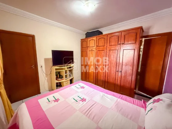 Imagem Casa à Venda em Samambaia Sul, 4 Quartos, 264m² por R$580 Mil
