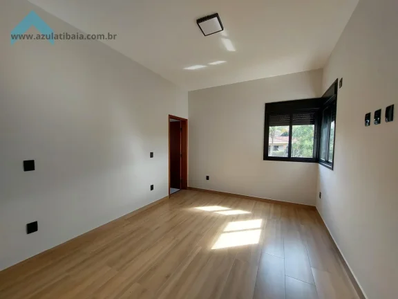 Imagem Casa Térrea à Venda no Jardim Morumbi  Atibaia | 3 Suítes e Piscina