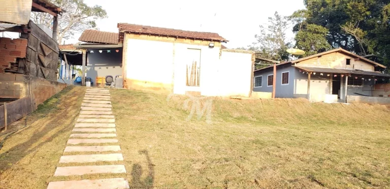 Imagem Chácara com 5.000 m² em Medeiros