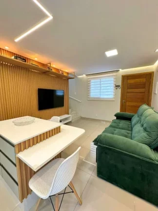 Imagem Sobrado com 2 dormitórios à venda, 65 m² por R$ 532.000,00 - Parque Santa Rosa - Suzano/SP