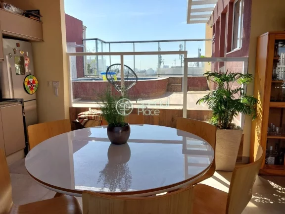 Imagem Excelente cobertura reformada no Panamby. Possui uma vista privilegiada, com privacidade, em condomÃ...