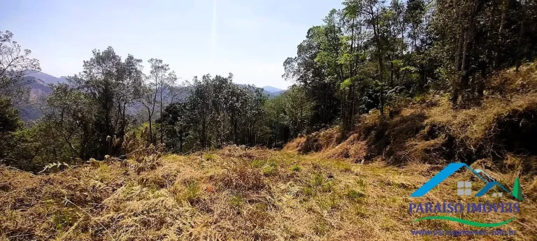 Imagem Terreno à venda no Bairro dos Venâncios, junto à Pedra do Barnabé