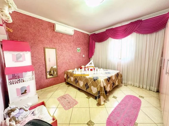 Imagem Casa com 3 dormitórios à venda, 250 m² por R$ 550.000,00 - Jardim Figueira - Rio Claro/SP