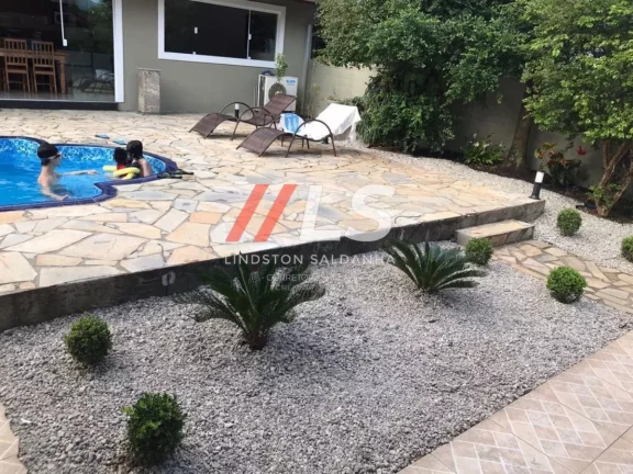Imagem Vende-se Casa em condomínio fechado