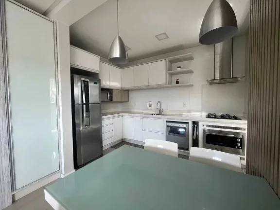 Imagem Apartamento com 2 suítes e 2 vagas de garagem no Bairro Pioneiros em Balneário Camboriú/SC