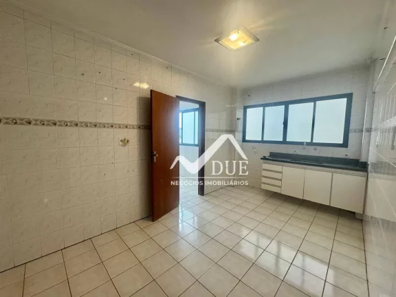Imagem Apartamento à venda 2 quartos com suíte e dependência completa na Ponta da Praia em Santos