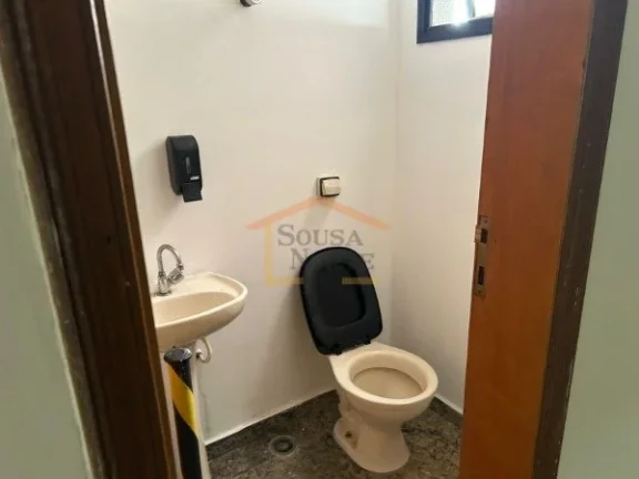 Imagem Sala comercial para locação, sala ampla com 1 banheiro. 29m²
SEM vaga de garagem. 

Excelente loc...