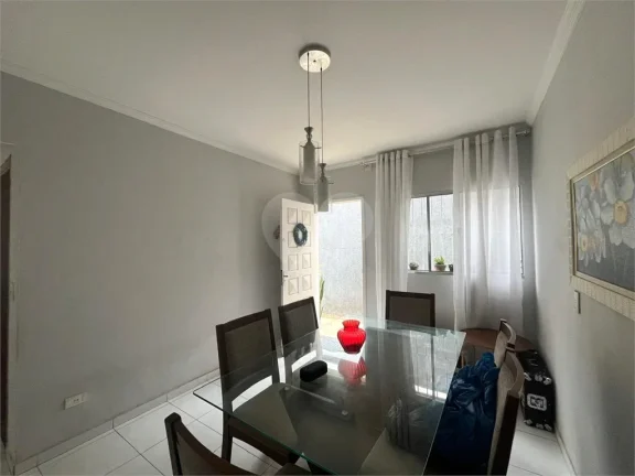 Imagem Casa para alugar com 3 quartos em CAMPO LIMPO, São Paulo - SP