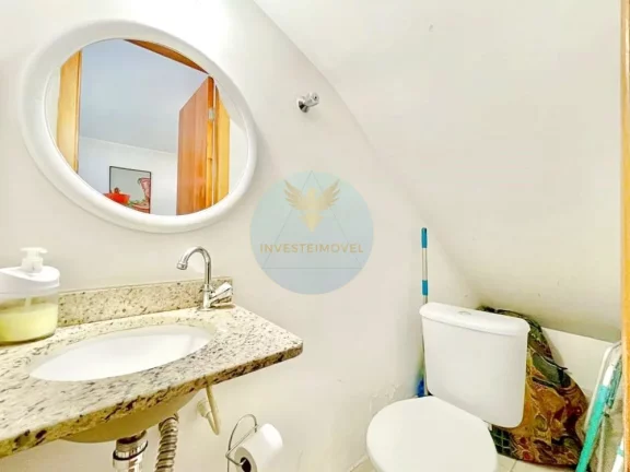 Imagem Elegante Sobrado em Condomínio Fechado