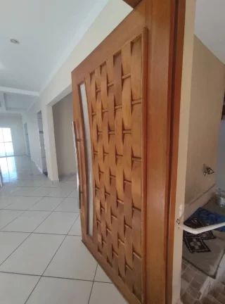 Imagem Sobrado com 4 dormitórios à venda, 200 m² por R$ 1.000.000,00 - Villa Branca - Jacareí/SP